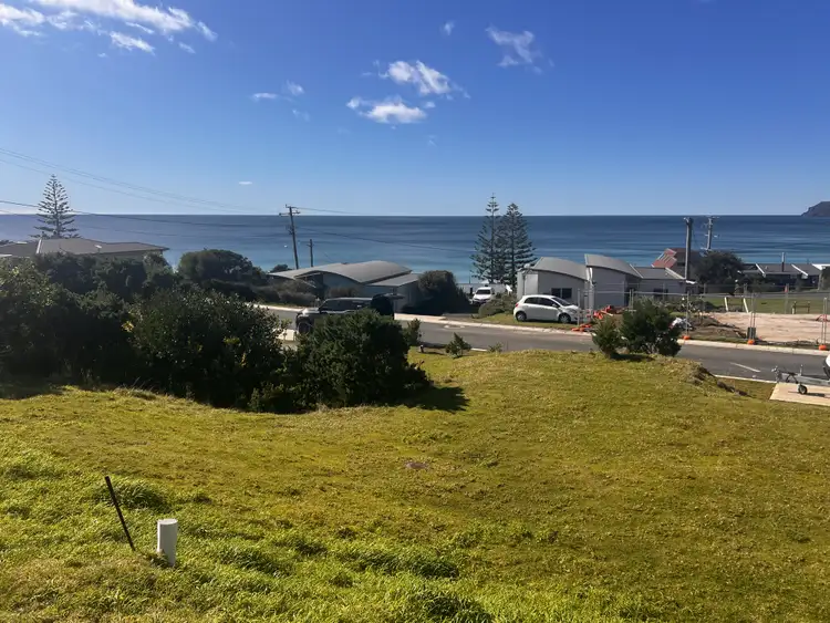 6 Azzure Vista