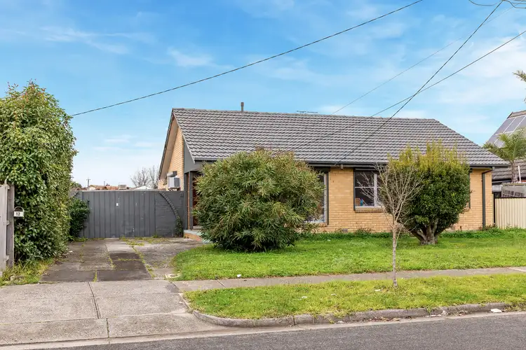 12 Mildura Crescent