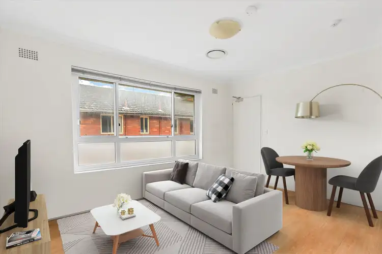 6 Burt Street