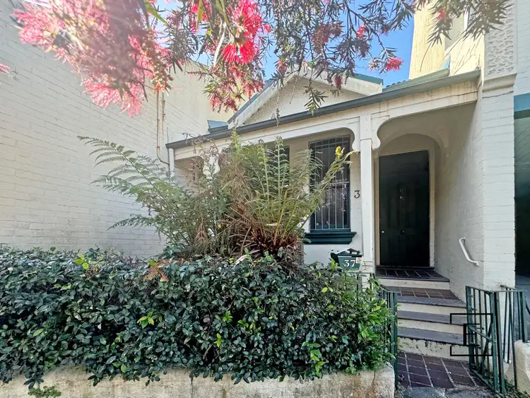 37 Albion Street