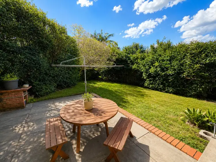 16 Adina Street