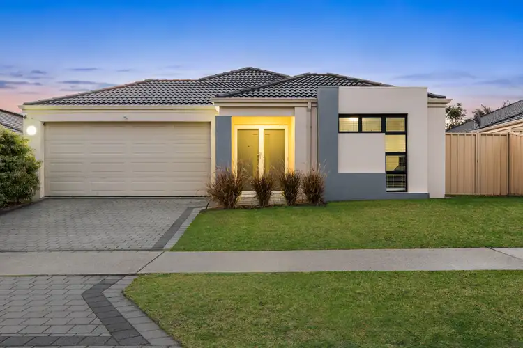 13 Silverline Bend