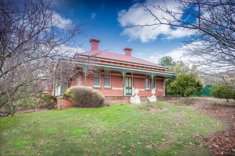 105 Barry Street, Romsey VIC 3434