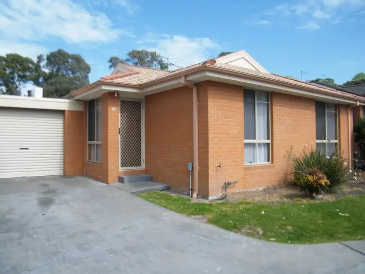 12/3 Gumleaf Place, Drouin VIC 3818