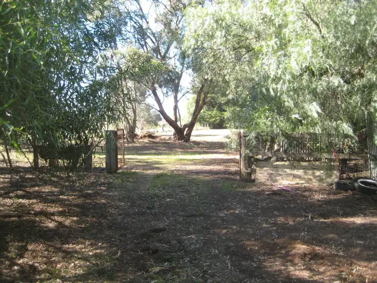 120 Cohen Road, Rochester VIC 3561