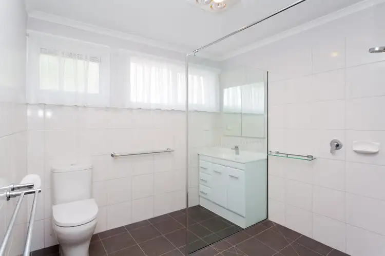 Fourth view of Homely unit listing, 2/6 Bank Place, Drouin VIC 3818