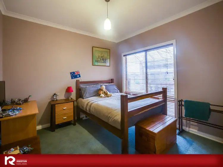 39 Albert Road, Port Fairy VIC 3284
