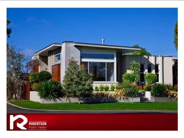11 Whalers Drive, Port Fairy VIC 3284