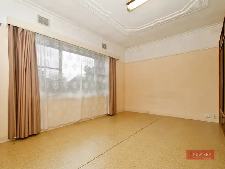 Fifth view of Homely house listing, 10 Henley Street, Pascoe Vale South VIC 3044