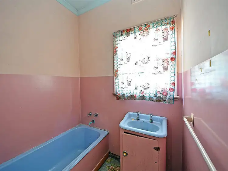 Sixth view of Homely house listing, 9 Calvert Street, Portland VIC 3305