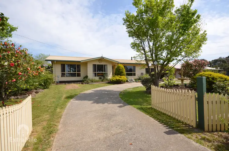 54 Luttet Street, Creswick VIC 3363