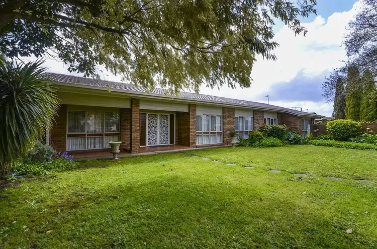 29 Lake Terrace East, Mount Gambier SA 5290