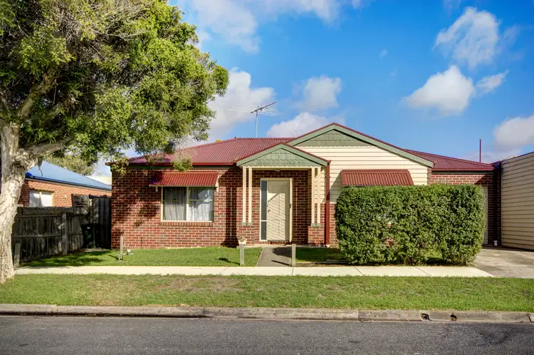 4 Ursa Street, Belmont VIC 3216