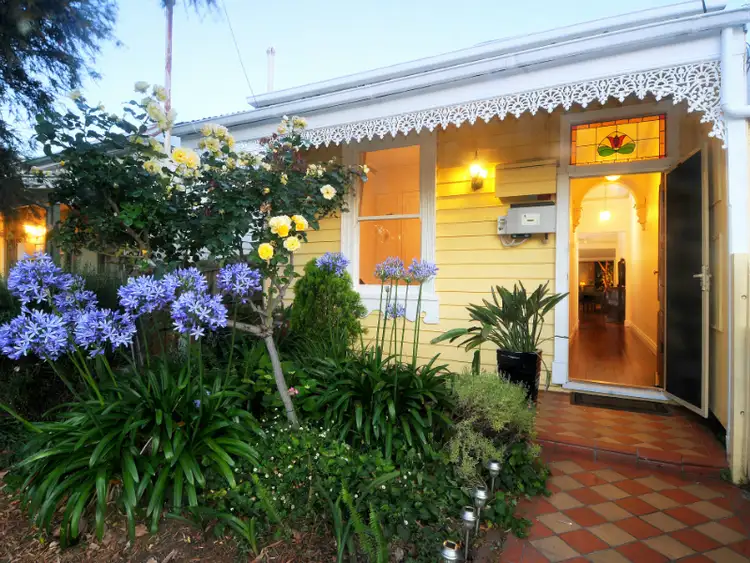 6 Cornwall Street, Brunswick West VIC 3055