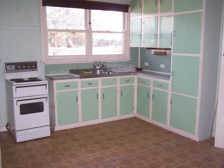 Fourth view of Homely house listing, 10 STATION STREET, Inglewood VIC 3517