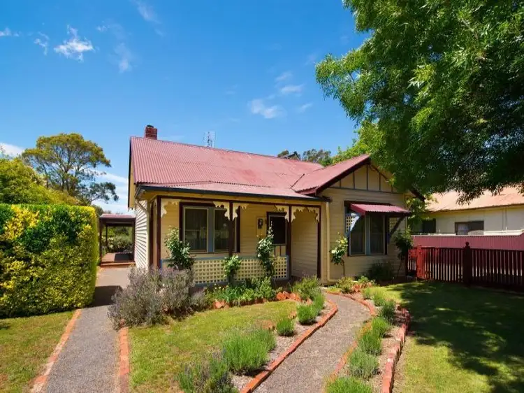 6 Bluemount Road, Trentham VIC 3458