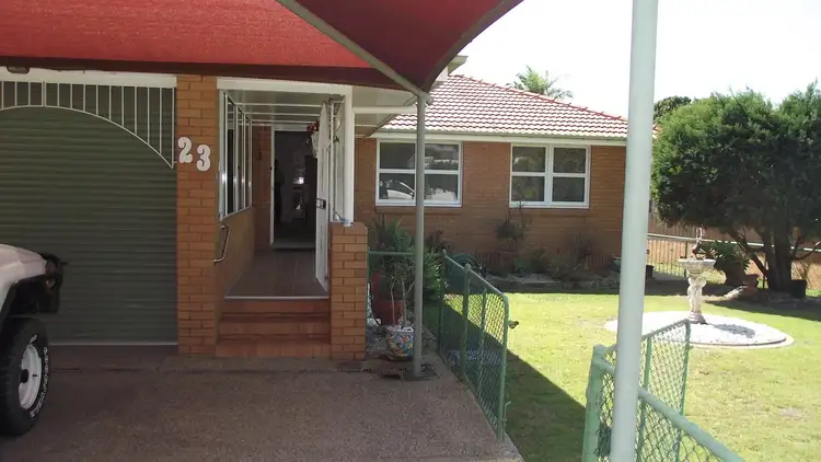 23 Armstrong St, Clontarf QLD 4019