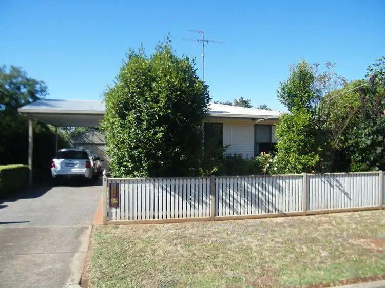 5 Ronalds Court, Drouin VIC 3818
