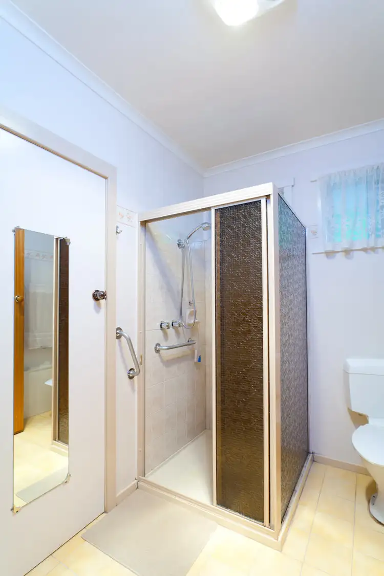 Seventh view of Homely house listing, 13 Johnson Ave, Drouin VIC 3818