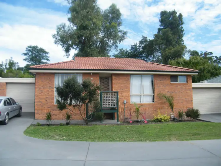 10/3 Gumleaf Place, Drouin VIC 3818