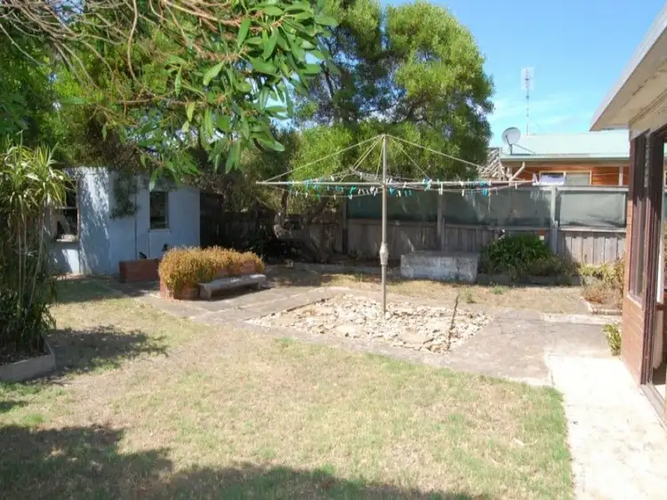 Seventh view of Homely house listing, 10 Newfield Street, Peterborough VIC 3270