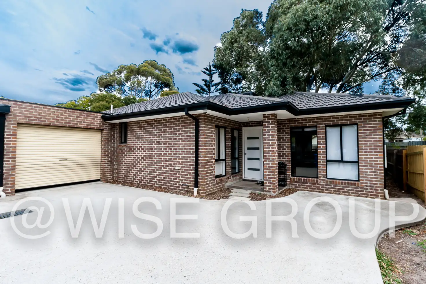 Main view of Homely unit listing, 2/100 Pound Road, Hampton Park VIC 3976