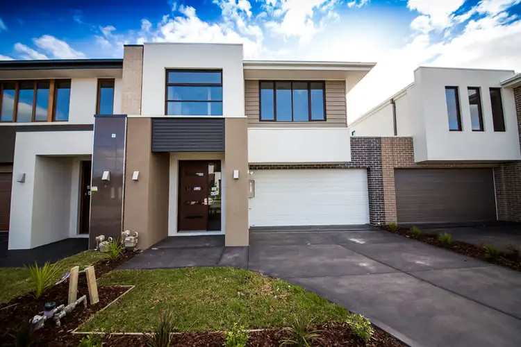 24 Fenix Way, Clyde North VIC 3978