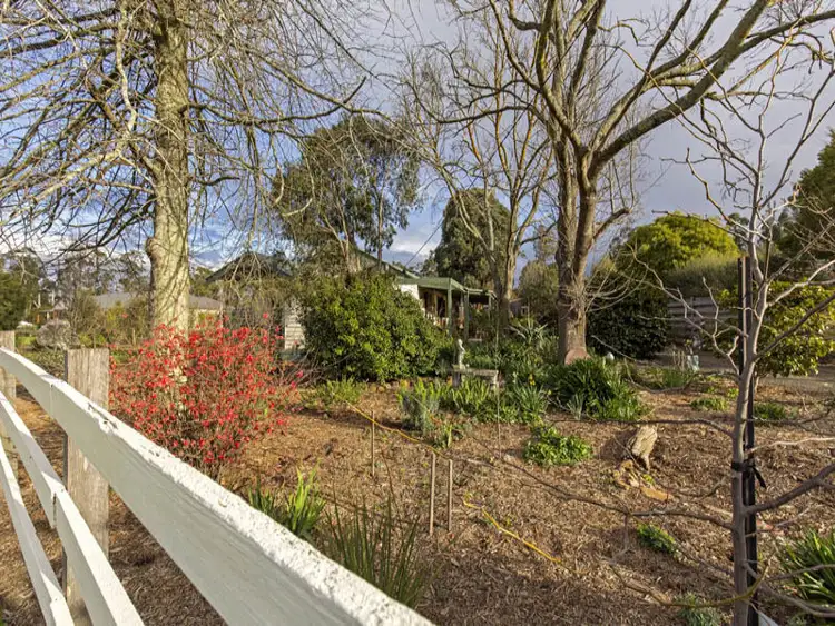 Second view of Homely house listing, 331 Hunts Lane, Steels Creek VIC 3775