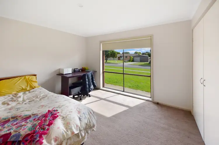 Seventh view of Homely house listing, 1 Kilronen Court, Portland VIC 3305
