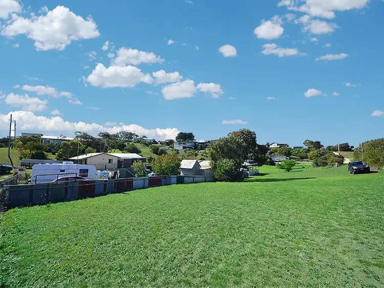 Lot 10 Neil Black Street East, Nelson VIC 3292