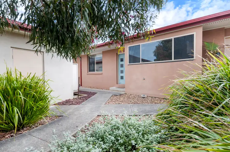 1 Lancaster Close, Portland VIC 3305