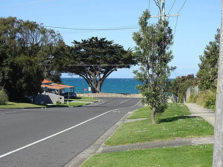 Main view of Homely unit listing, 2/13 Cawood Street, Apollo Bay VIC 3233