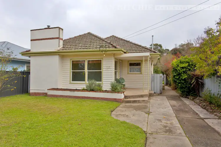 733 Alma Street, Albury NSW 2640