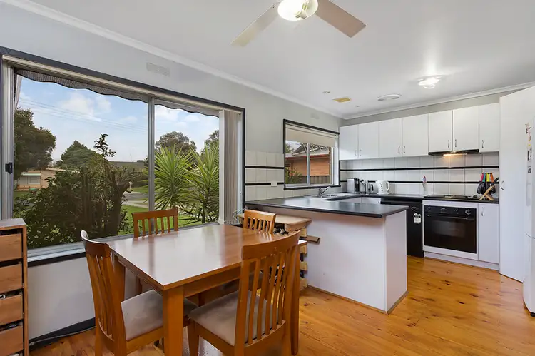 11 Ride Avenue, Benalla VIC 3672