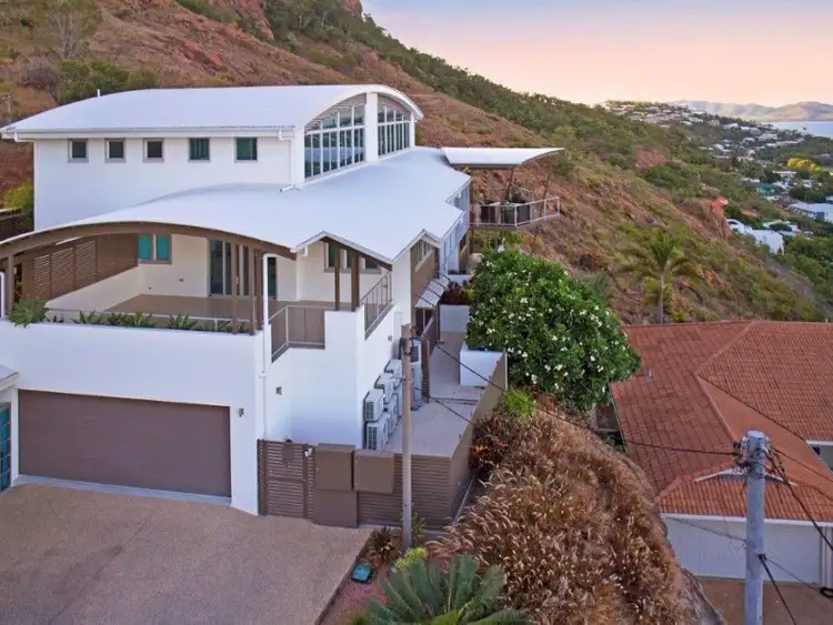 1/21 Hillside Crescent, Townsville City QLD 4810