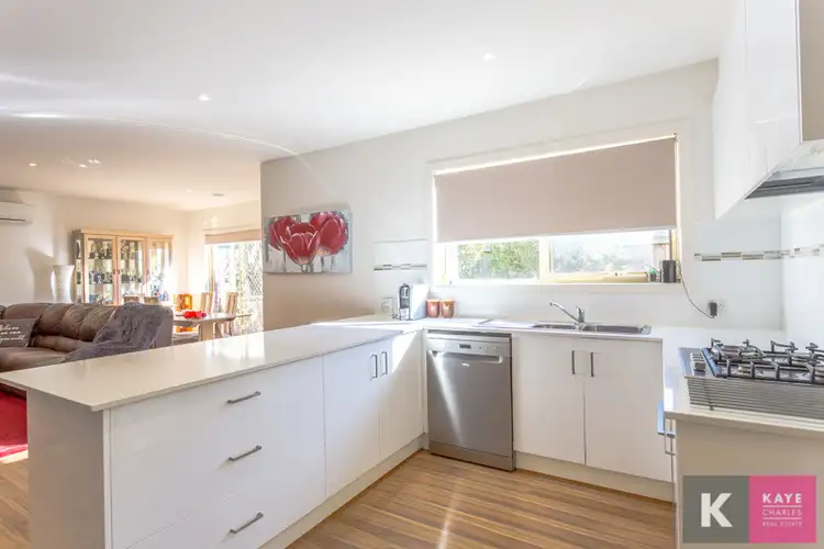 Sixth view of Homely unit listing, 1/25 Hudson Street, Beaconsfield VIC 3807