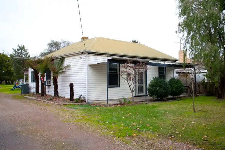 21 Flinders Road, Longwarry VIC 3816