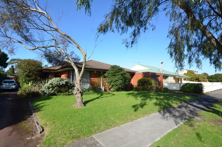 1/10 Milbanke Street, Portland VIC 3305