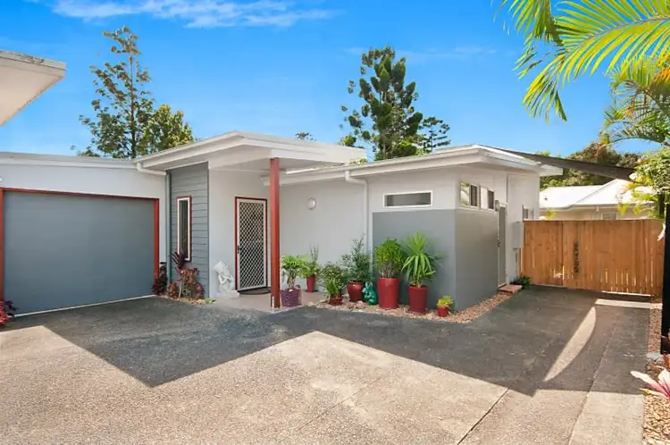 Third view of Homely house listing, 2/7 Gara Court, Ocean Shores NSW 2483