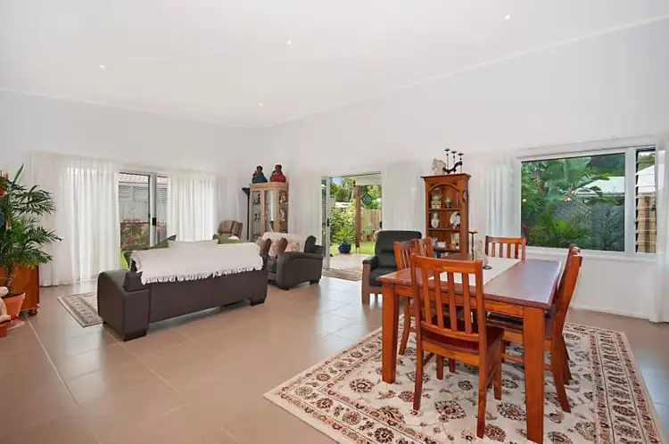 Fifth view of Homely house listing, 2/7 Gara Court, Ocean Shores NSW 2483