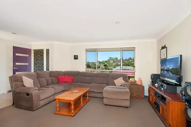 6A Goondooloo Drive, Ocean Shores NSW 2483