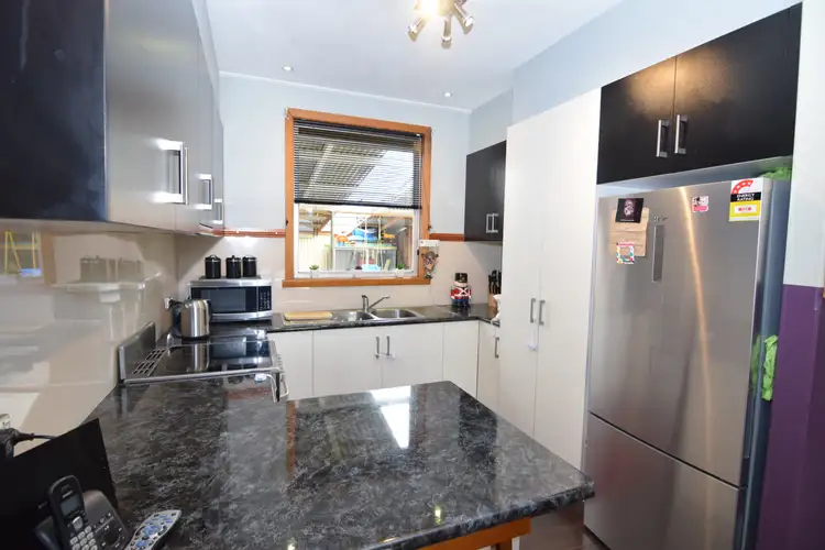 3 Blackwood Avenue, Rosebery TAS 7470