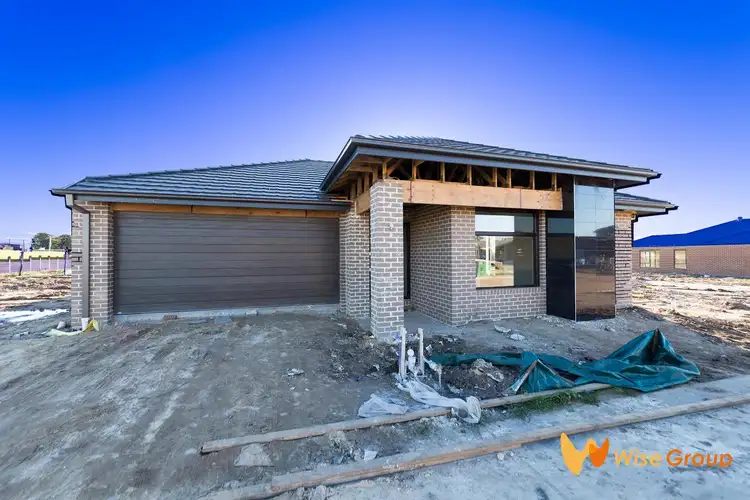 14 Mahal Drive, Clyde North VIC 3978