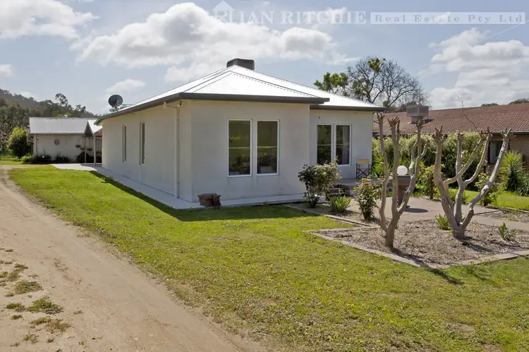 892 Logan Rd, Albury NSW 2640