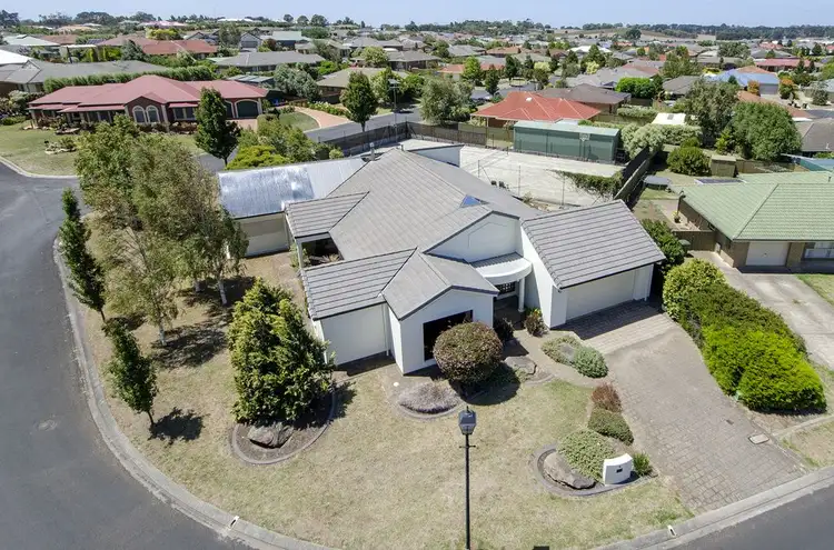 Fifth view of Homely house listing, 8-10 Glenmont Crescent, Mount Gambier SA 5290