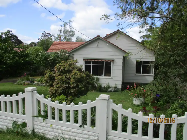 6 Wade Street, Drouin VIC 3818