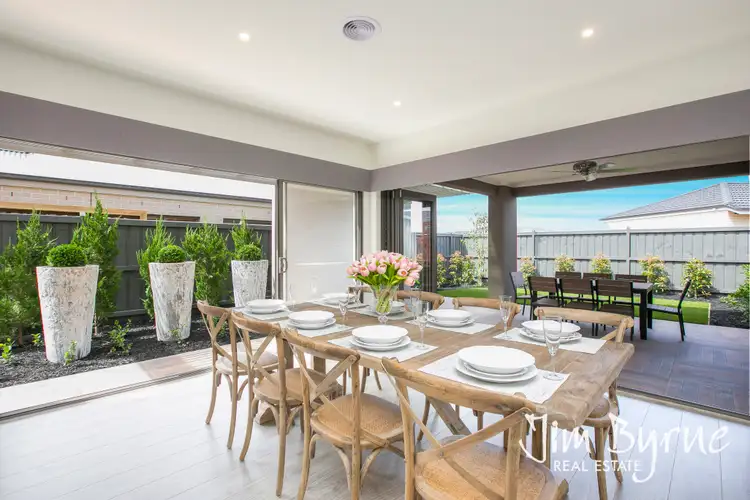 Fifth view of Homely house listing, 3 Flowerbloom Crescent, Clyde North VIC 3978