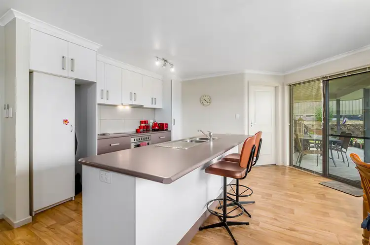 Third view of Homely house listing, 10 GEMSTONE COURT, Mount Gambier SA 5290