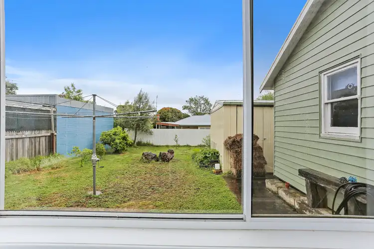 Fifth view of Homely house listing, 9 Roberts Street, Hamilton VIC 3300