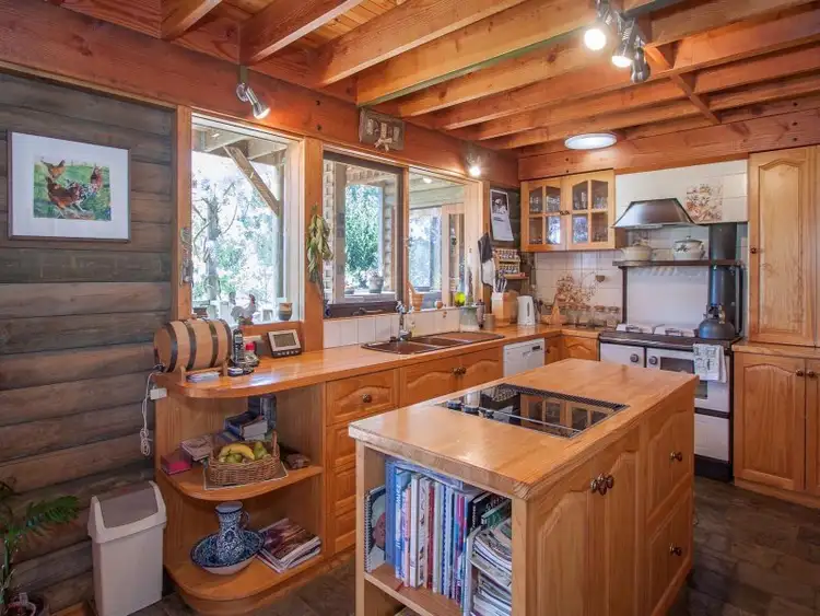 Fifth view of Homely house listing, 22 Lowden Close, Lancefield VIC 3435